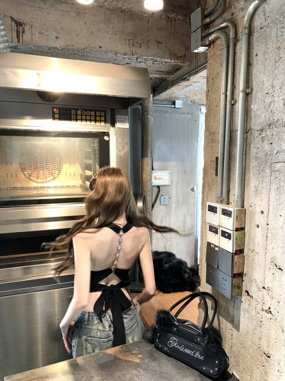 Backless Halter Neck Top