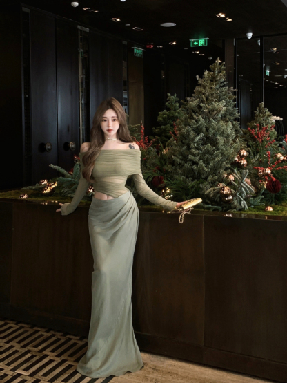 Off-Shoulder Mesh Panel Dress