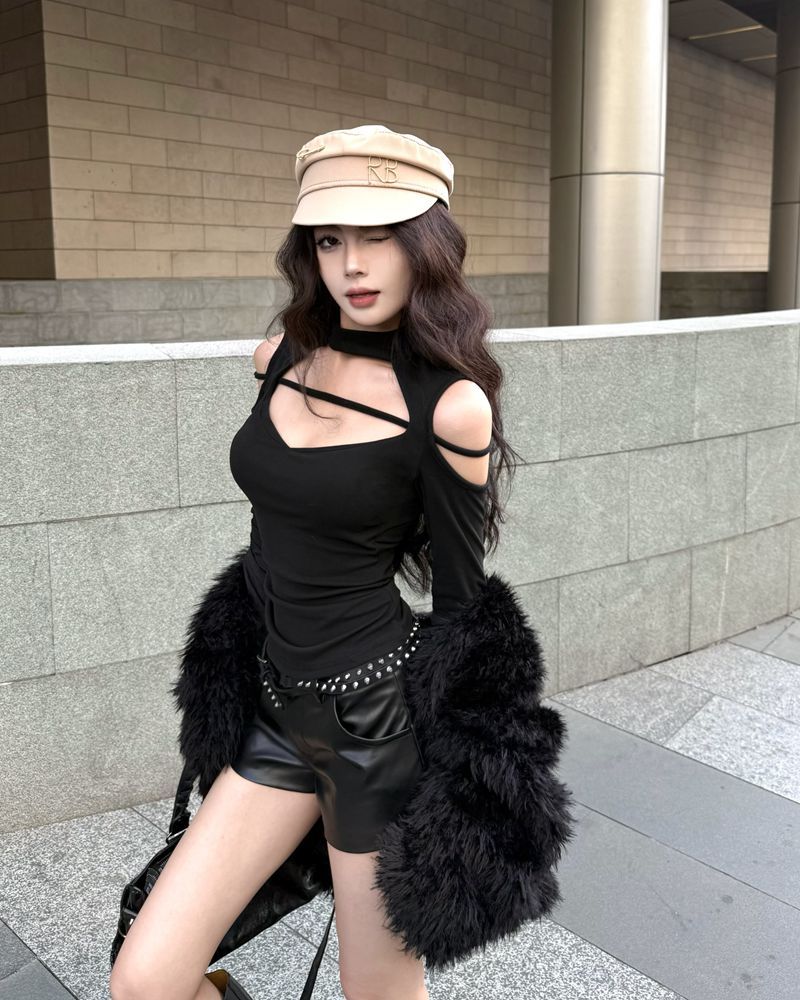 Off-Shoulder Long Sleeve Top