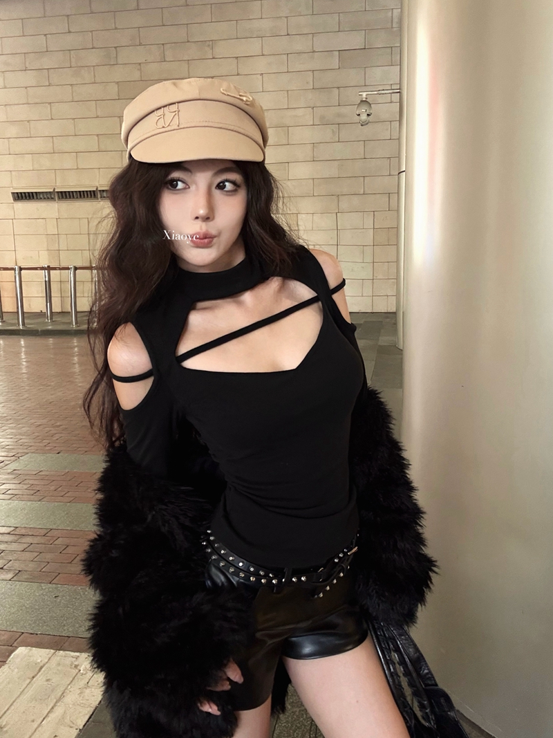 Off-Shoulder Long Sleeve Top