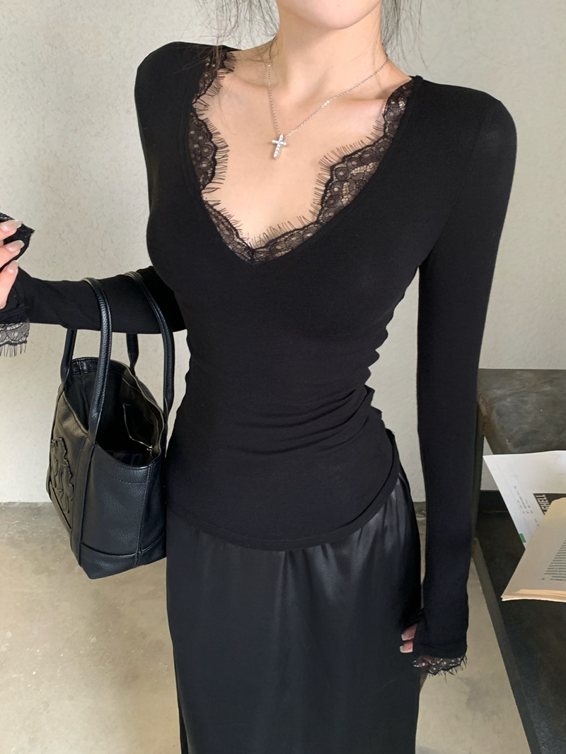 Lace Trim V-Neck Top