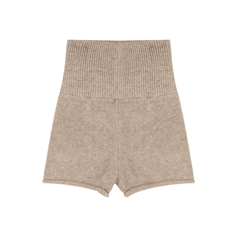 Off-Shoulder Sweater & Knit Shorts Set | LUNMUL