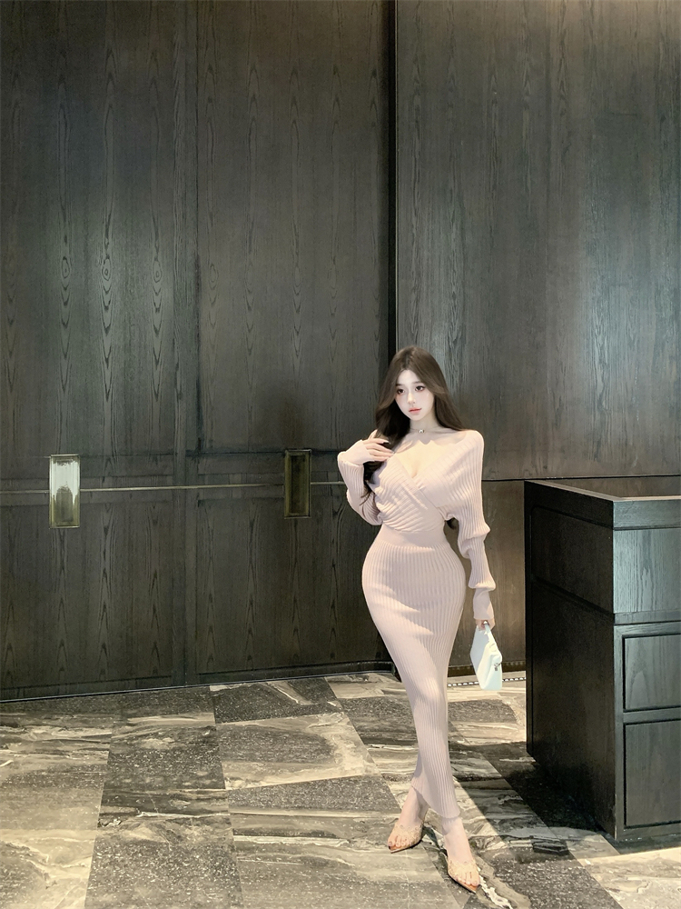 Cross V-Neck Knit Dress