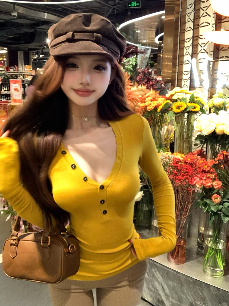 V-Neck Long Sleeve Top