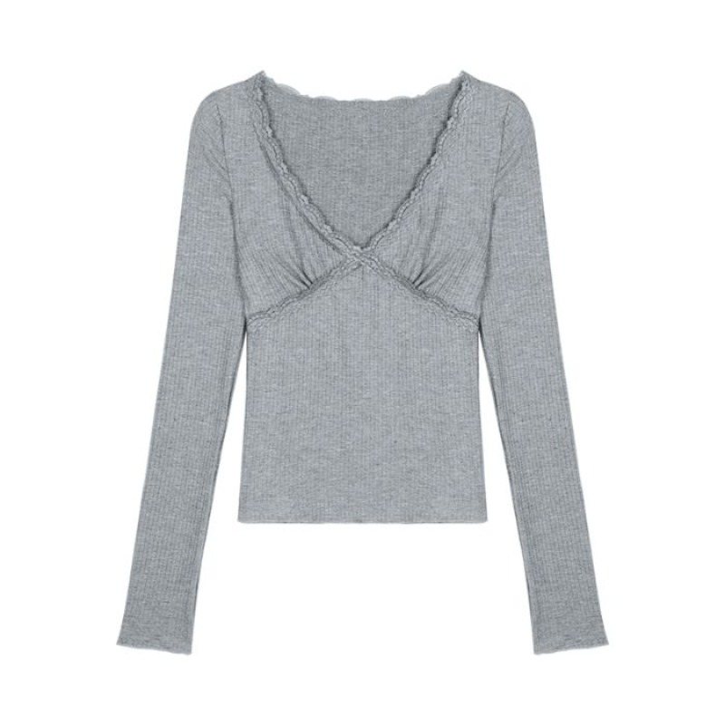 Lace Trim V-Neck Knit Top