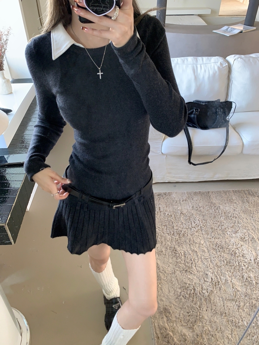 Fitted Two-Tone Knit Dress