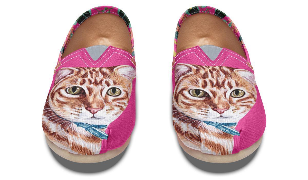 Joyful Tabby Cat Casual Shoes