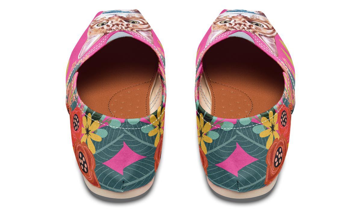 Joyful Tabby Cat Casual Shoes