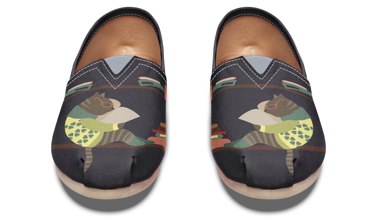 Reading Cats Casual Shoes