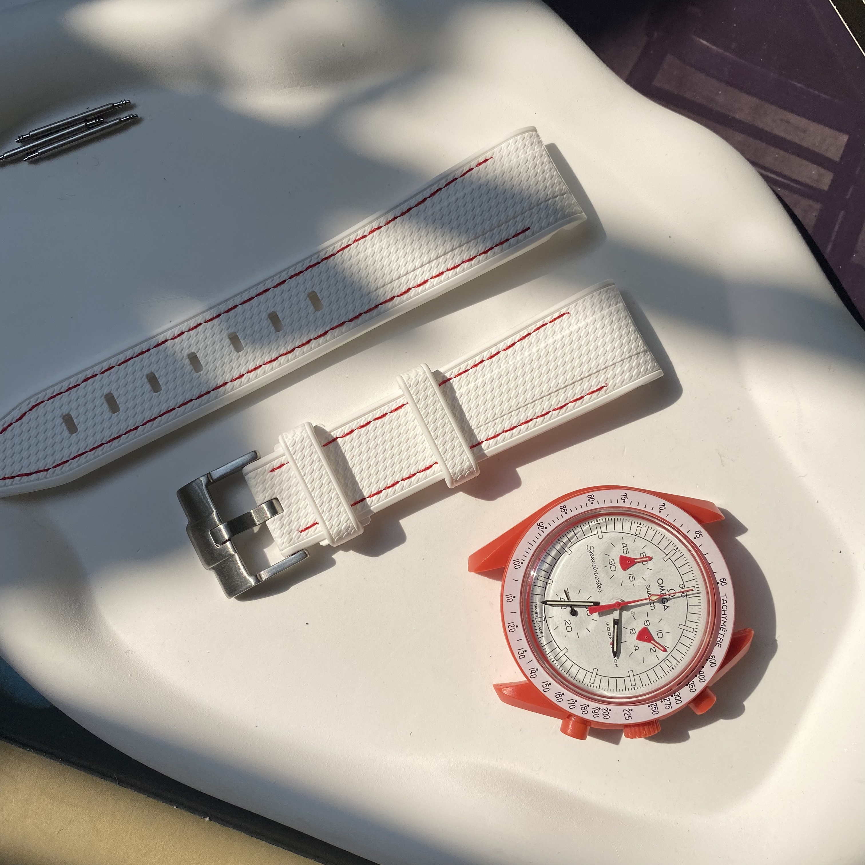 F‌or Swatch Omega Straps MoonSwatch Mission to Mars Rubber watch band White Base with Red Stitching