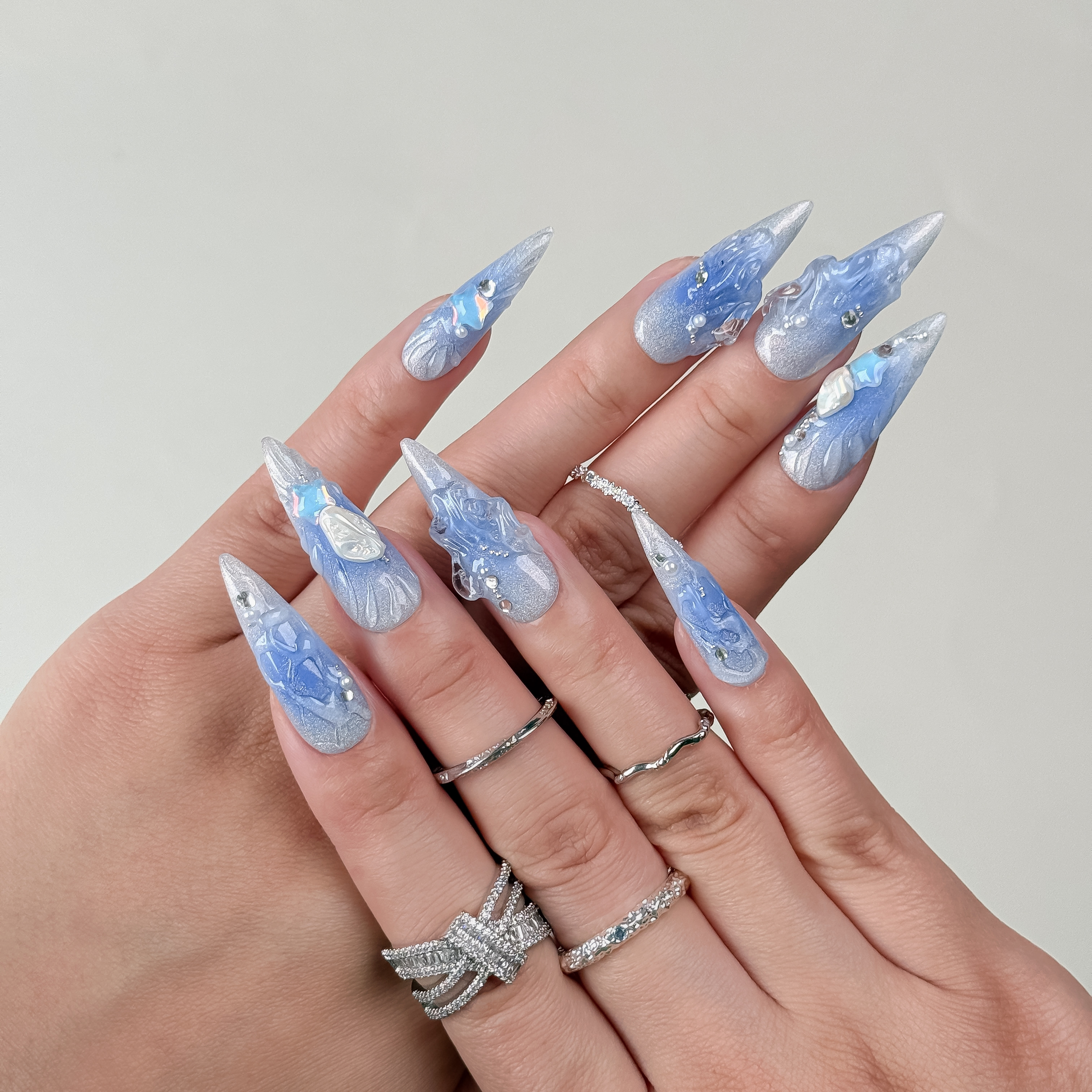 Handmade Press on Nail- Nailfairy Adorable Hand - Made Press - On Nails: Frozen Wonderland Nail 