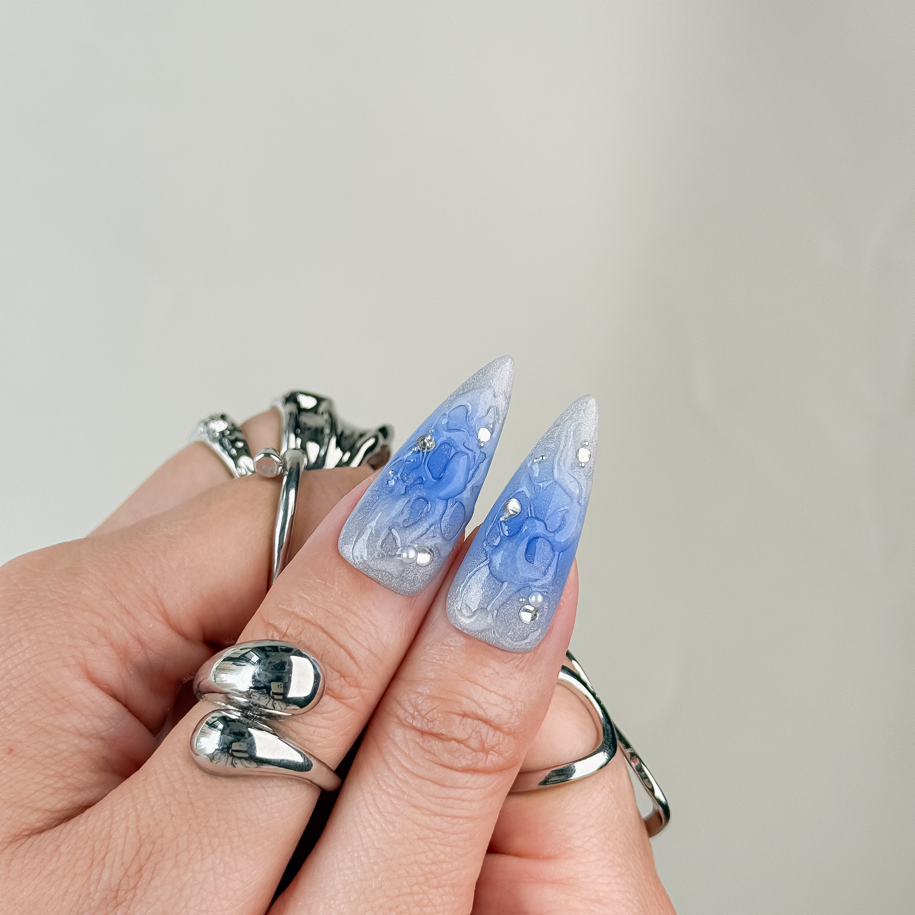 Nail Fairy Handmade Press on Nail- Nailfairy Adorable Hand - Made Press - On Nails: Frozen Wonderland Nail 