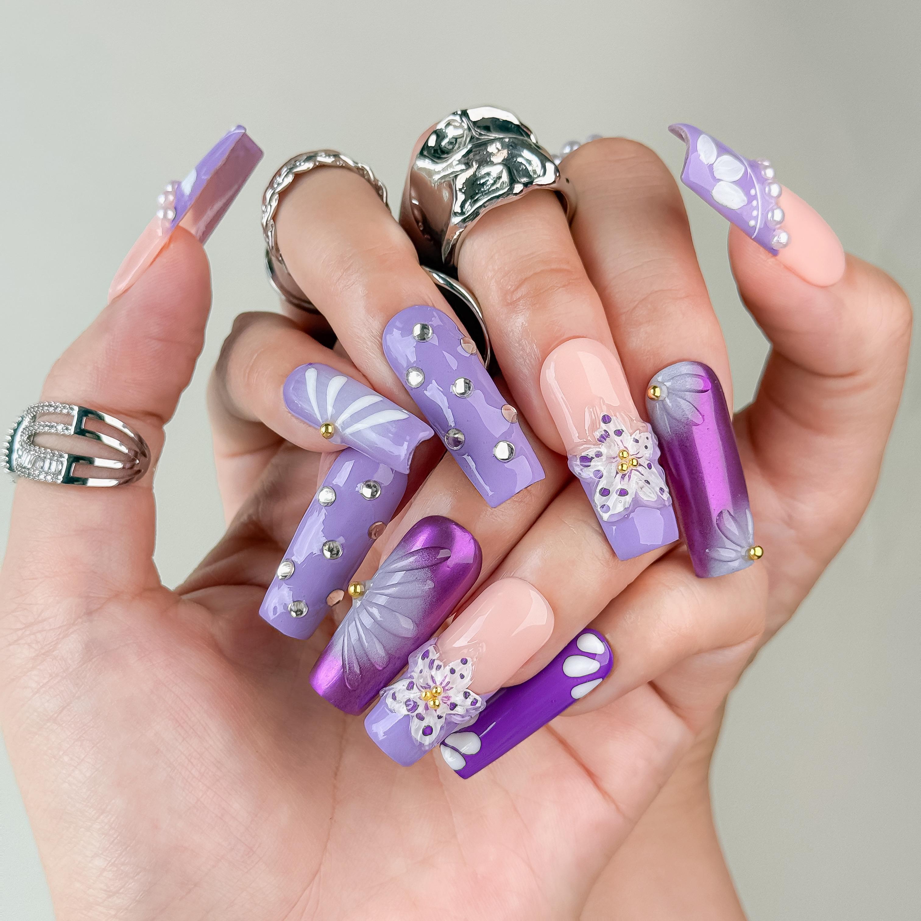 Nail Fairy Handmade Press on Nail- Nailfairy Adorable Hand - Made Press - On Nails: Lavender Floral Nail 