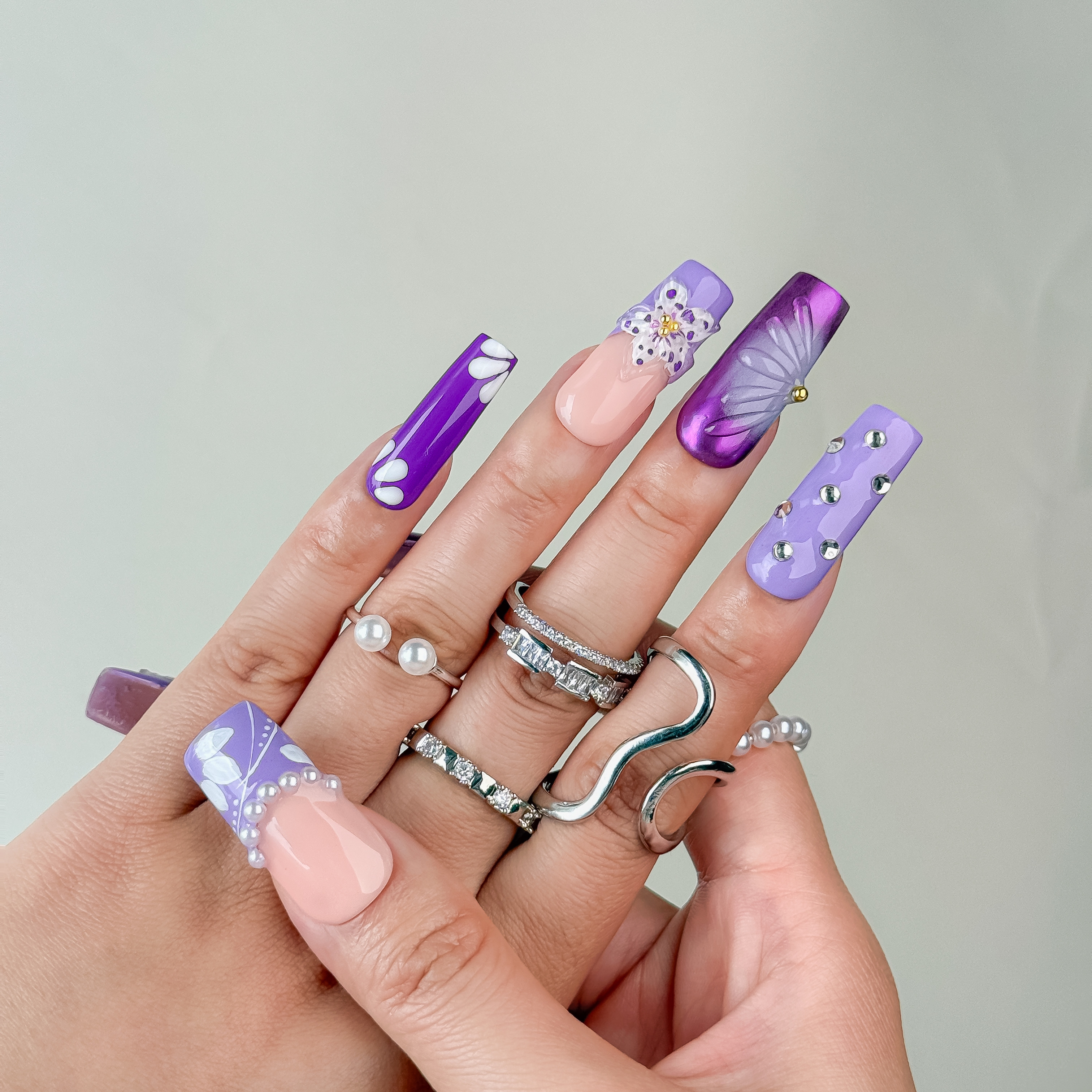 Nail Fairy Handmade Press on Nail- Nailfairy Adorable Hand - Made Press - On Nails: Lavender Floral Nail 