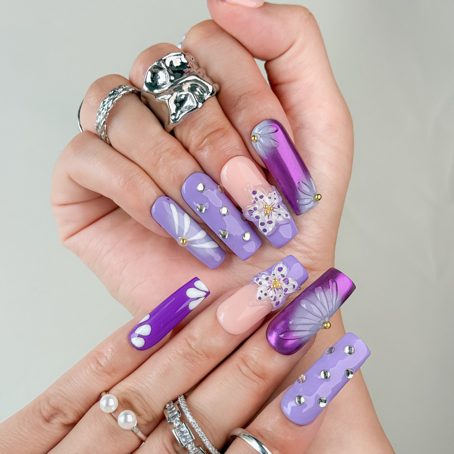 Nail Fairy Handmade Press on Nail- Nailfairy Adorable Hand - Made Press - On Nails: Lavender Floral Nail 