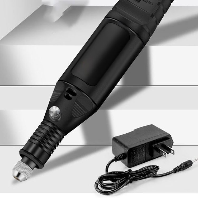 Kleine handgehaltene elektrische Mühle