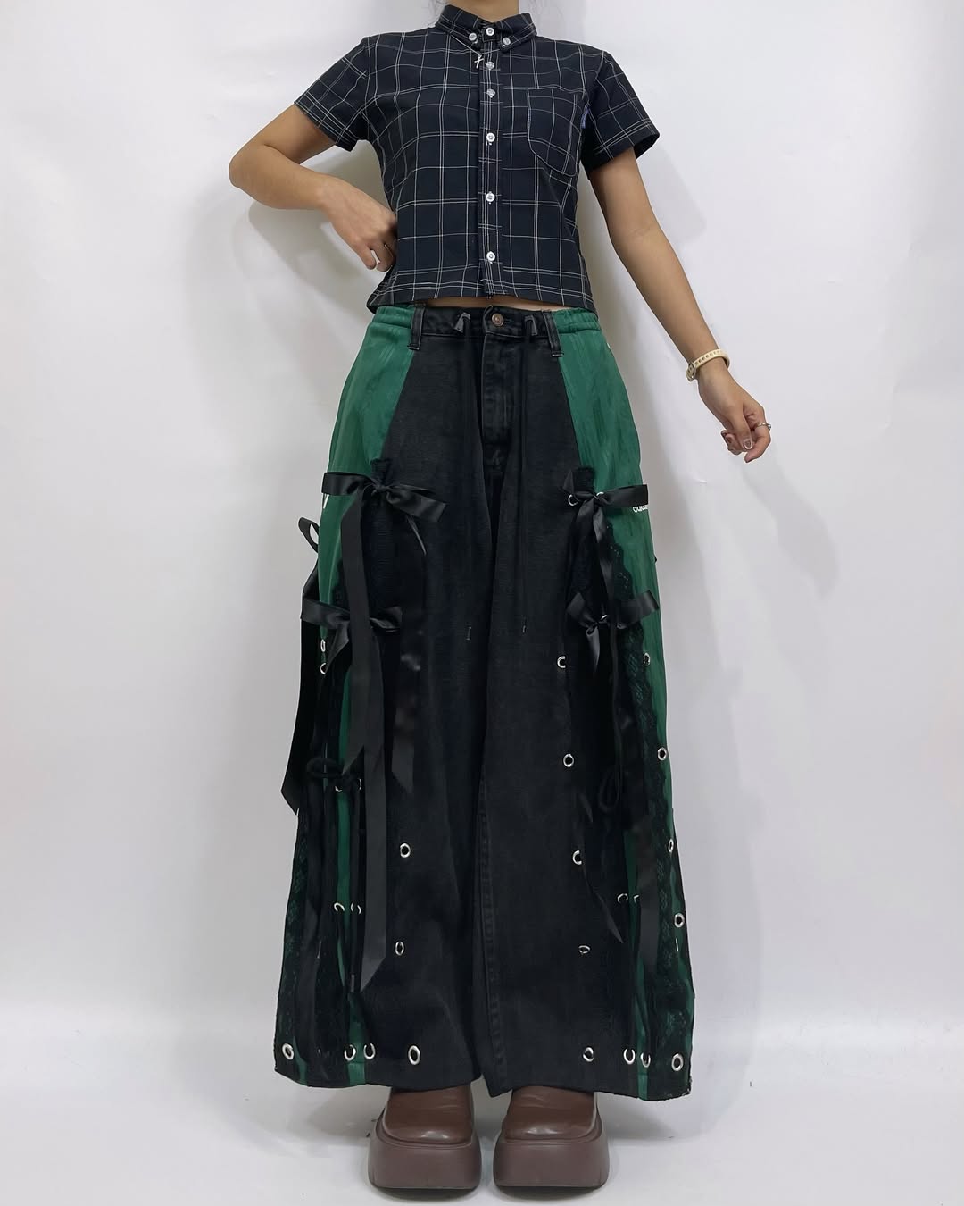(The last one today) Ribbon pants are so cool