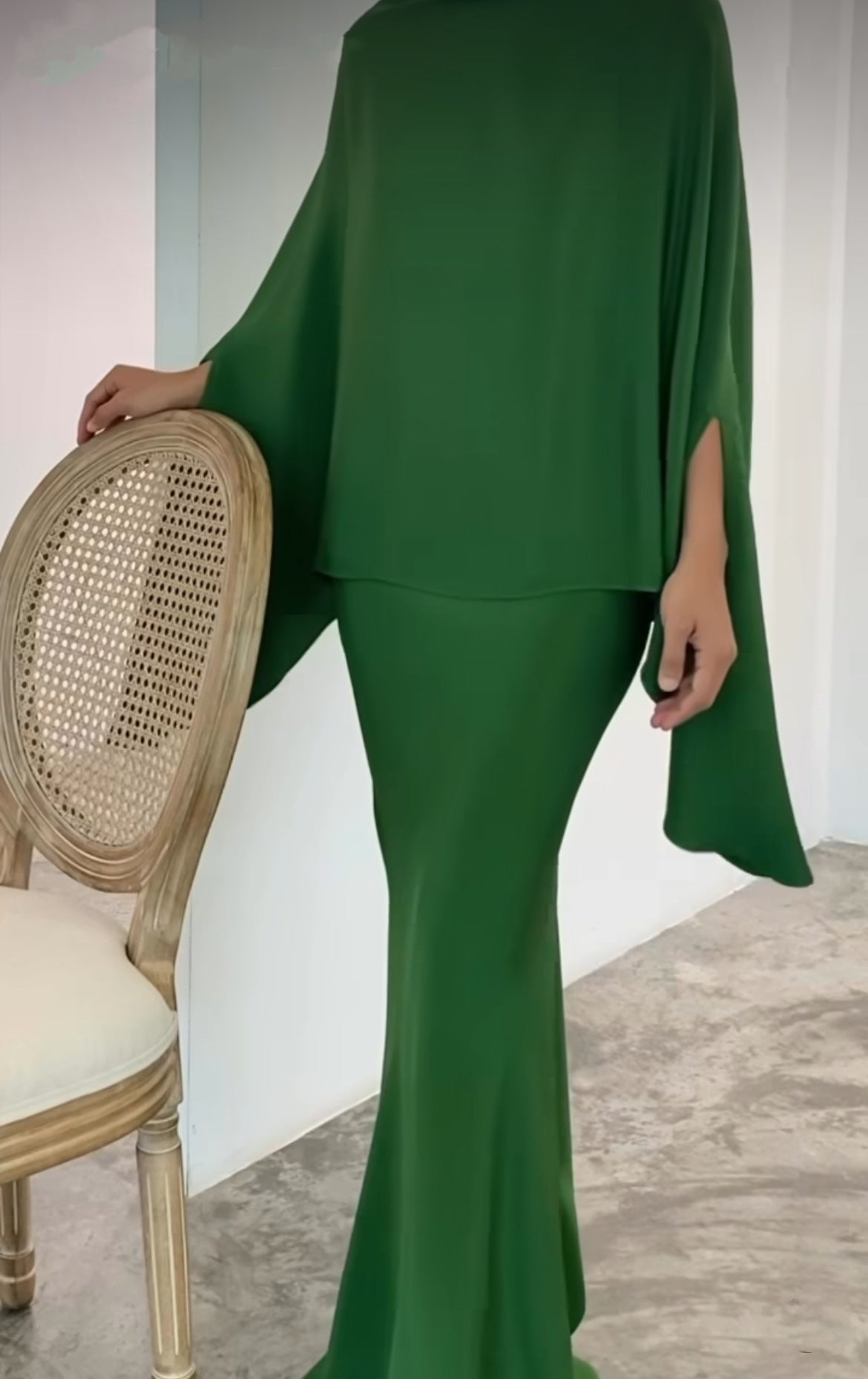 Fashionable solid color irregular top and skirt suit