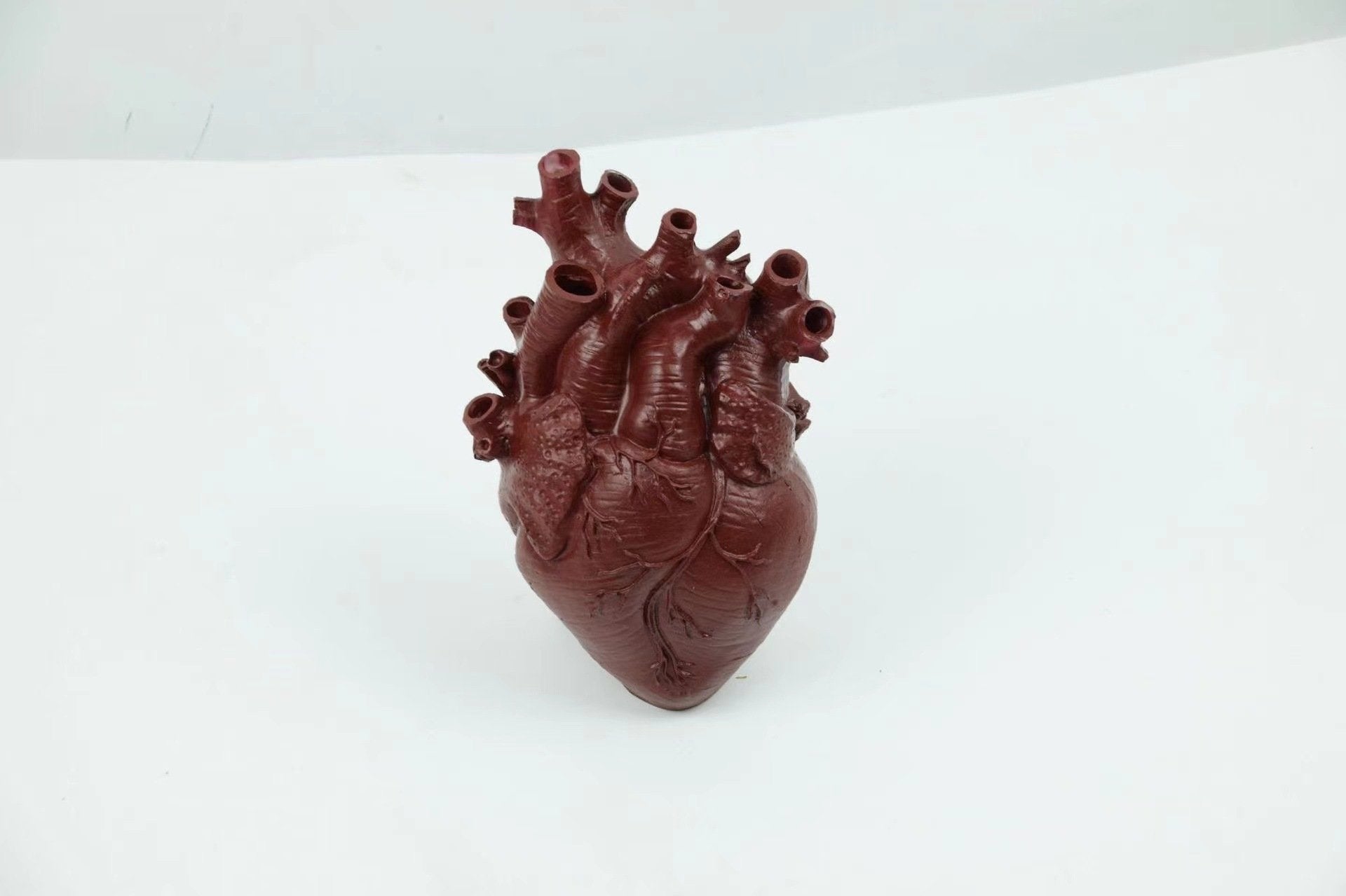 White Heart Irregular Creative Art Vase