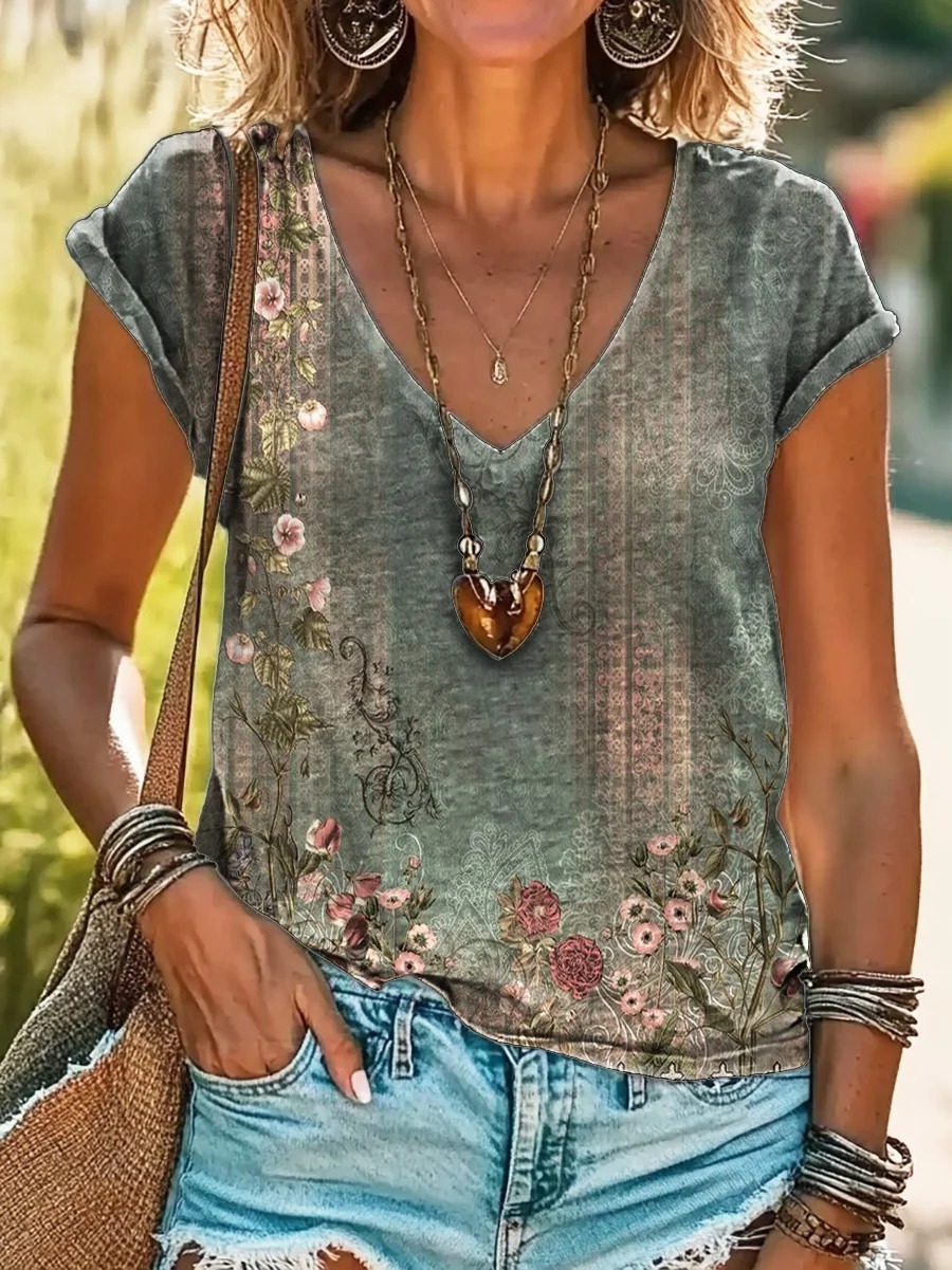 Women's Retro Ethnic Flowers Print V-neck Casual T-Shirt