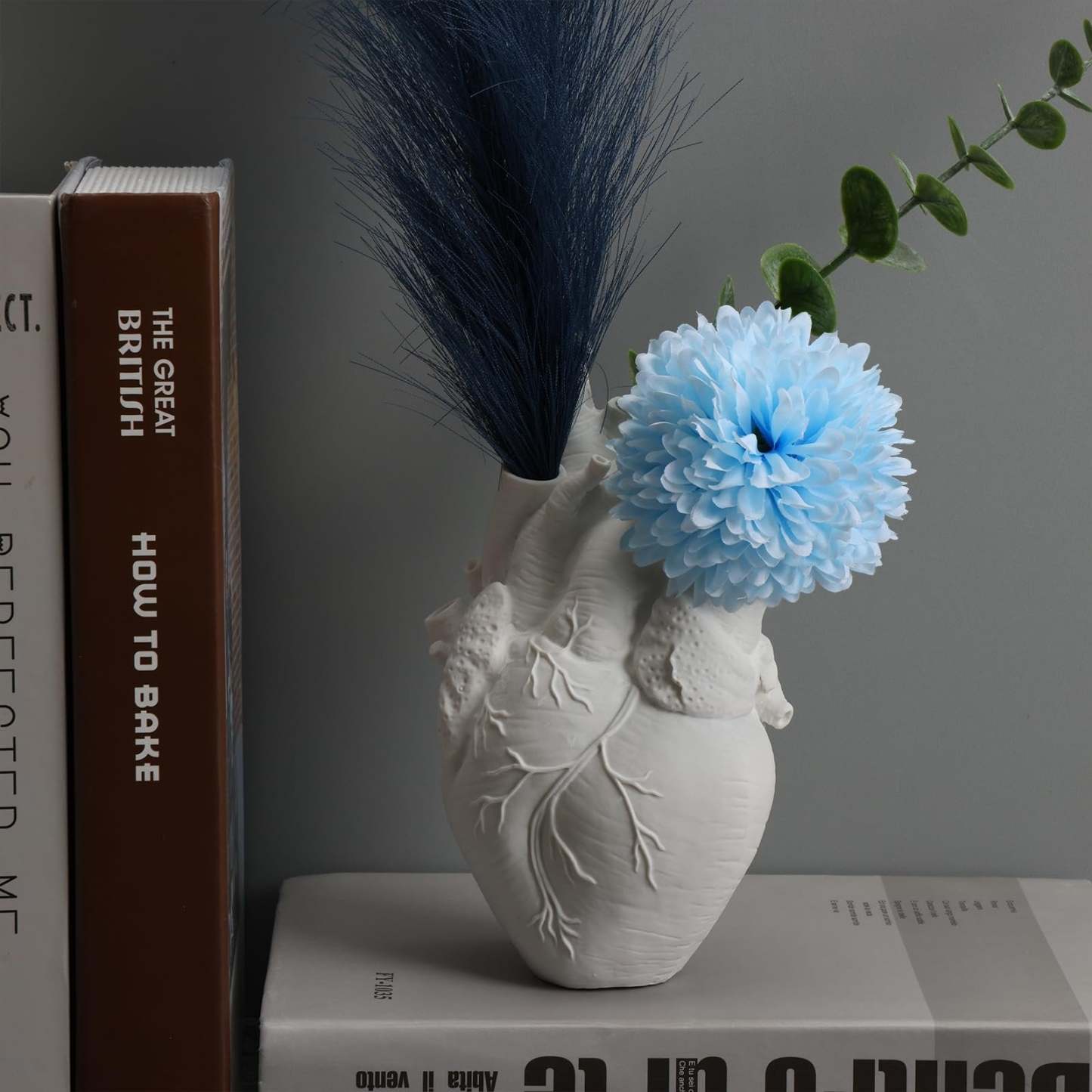 White Heart Irregular Creative Art Vase