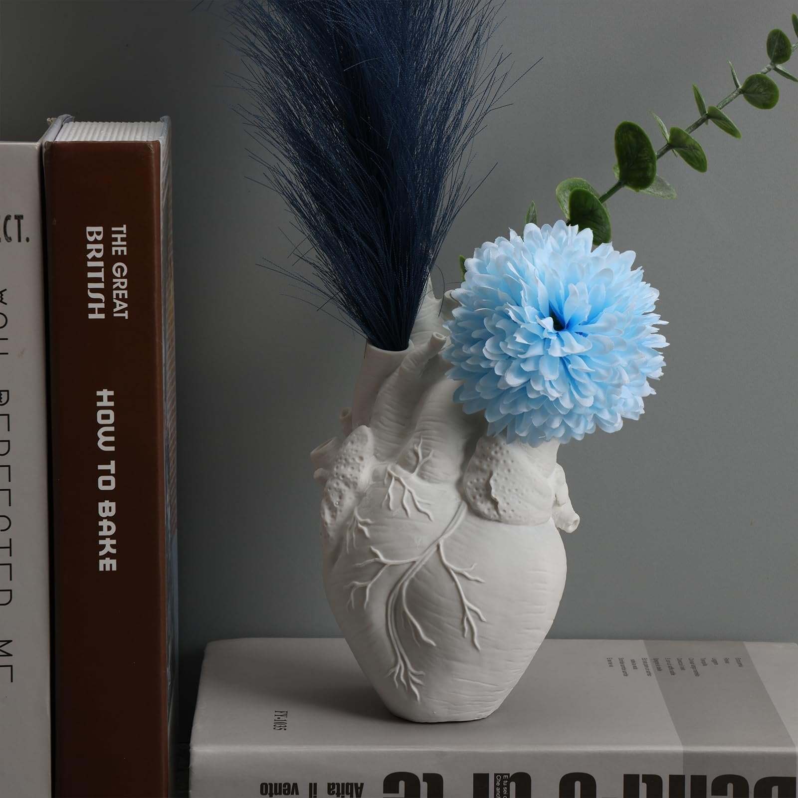 White Heart Irregular Creative Art Vase