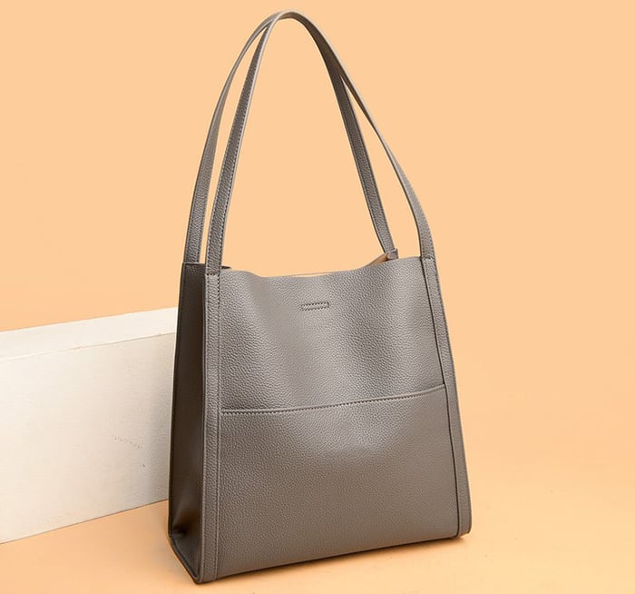 ⏰Solid color genuine leather shoulder bag