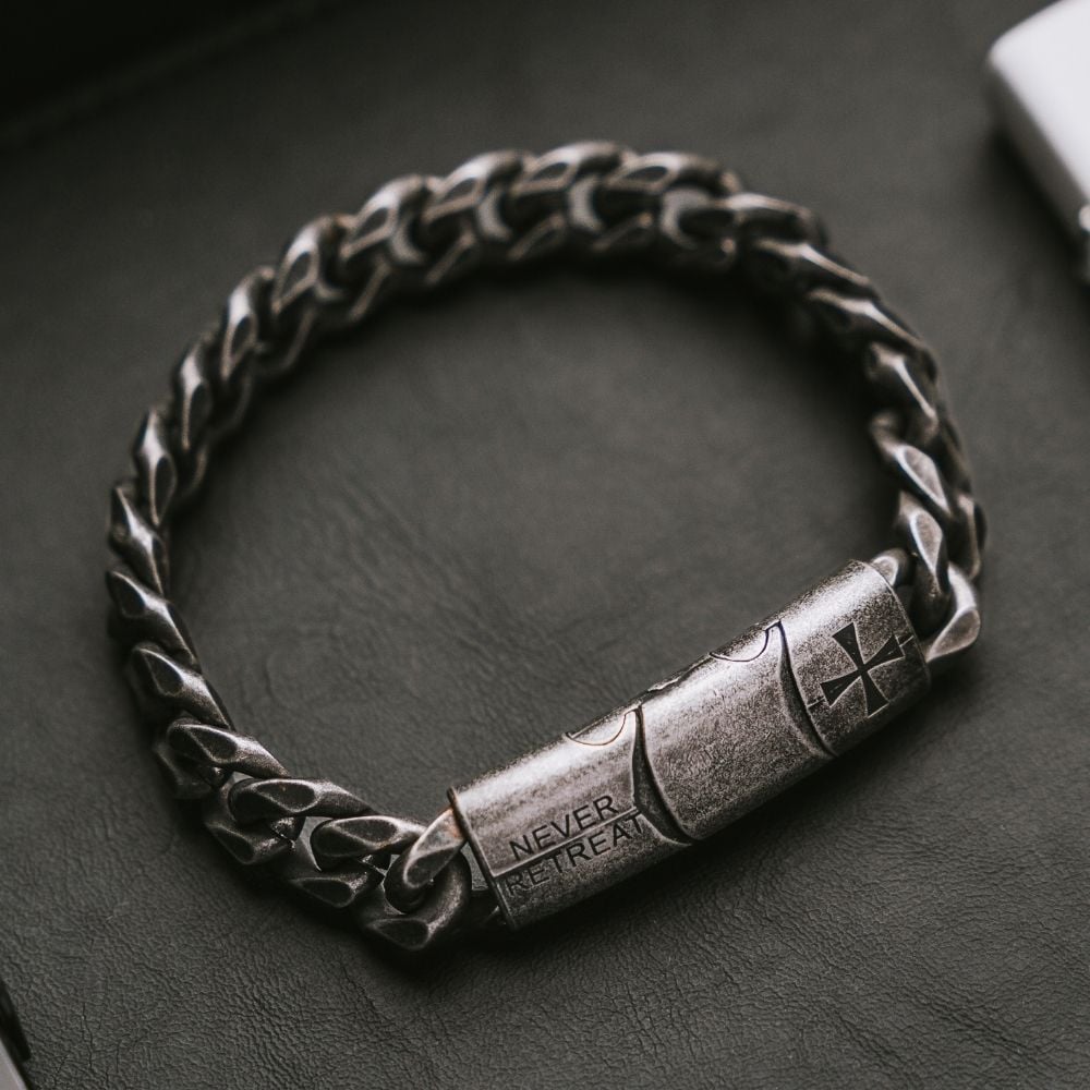 The Knights Templar - Never Retreat Never Surrender Bracelet: Helps Pair Veterans With A Service Dog Or Shelter Dog