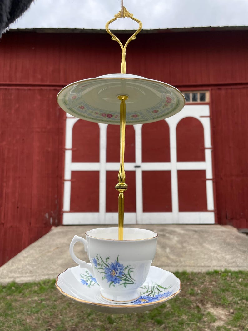 Vintage Teacup Birdfeeder: Whimsical Garden, Patio, Balcony Decor