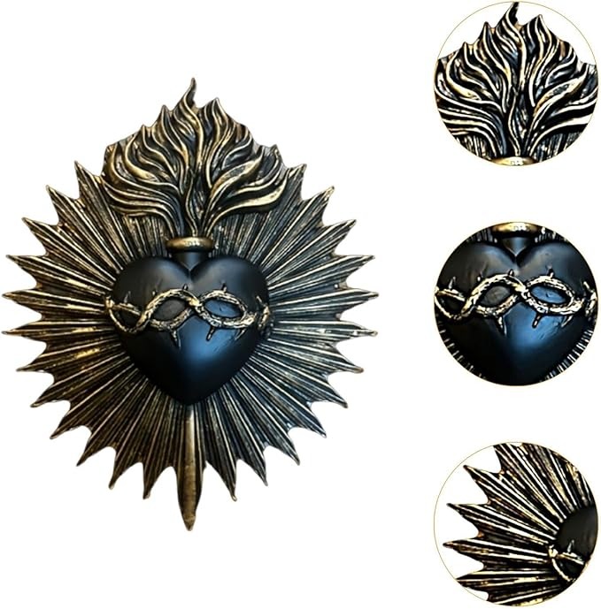 50% OFF-🦇Gothic Heart Wall Decor: Spooky Elegance for Halloween 🖤