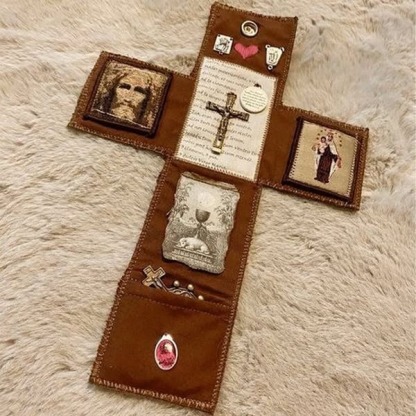 ✝️Handmade Stuitched Pocket Shrine With Silver Cross Included Inside