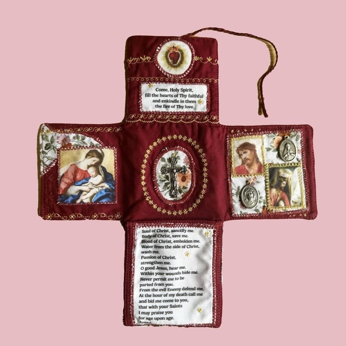 ✝️Handmade Stuitched Pocket Shrine With Silver Cross Included Inside