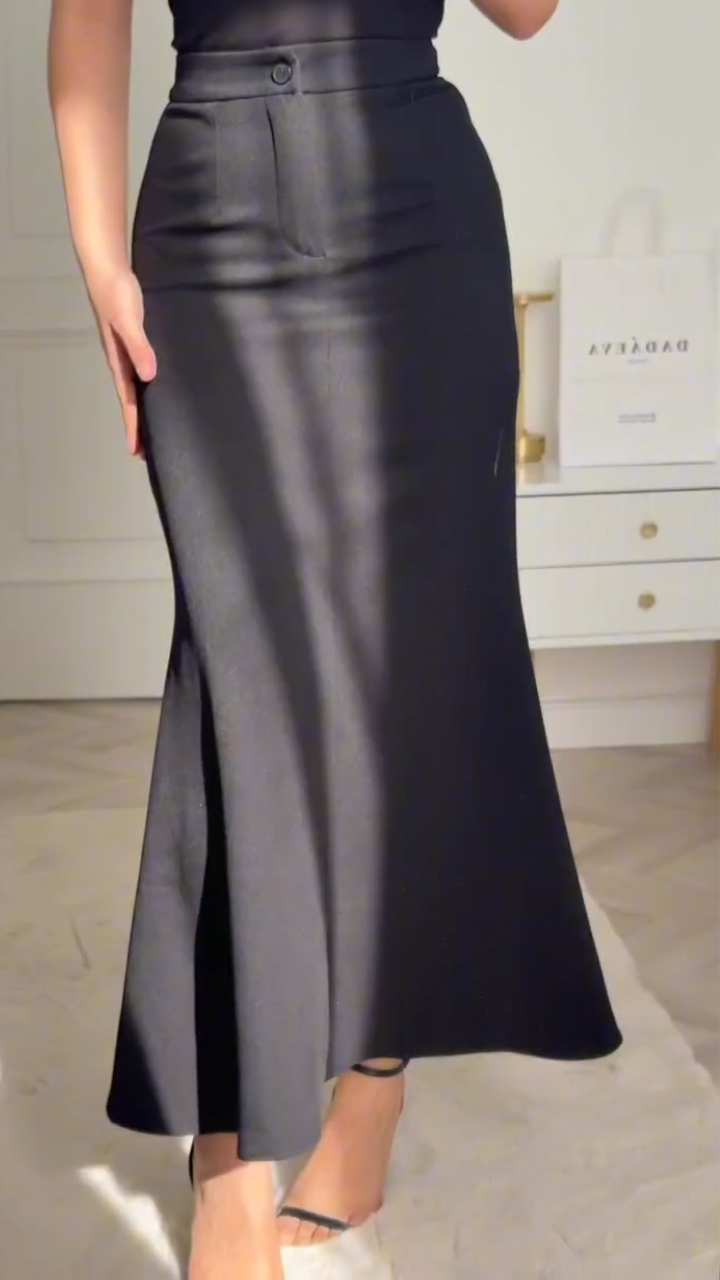 Ladies Solid Color Temperament Casual Skirt