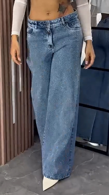 Women Spliced ​​and Hot Diamond Casual Jeans