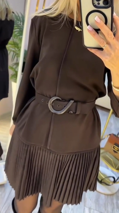 Women Round Neck Splicing Pleated Solid Color Casual Dress