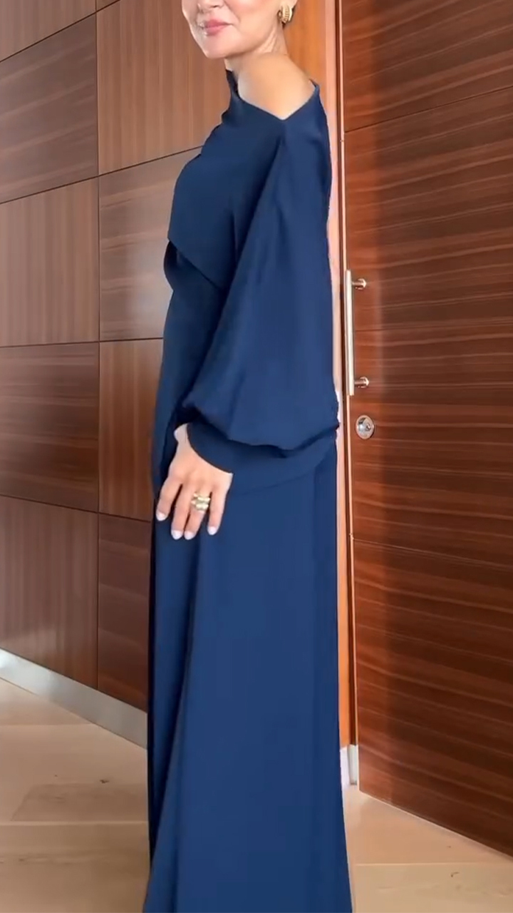 Ladies Oblique Neck Solid Color Casual Suit with Temperament