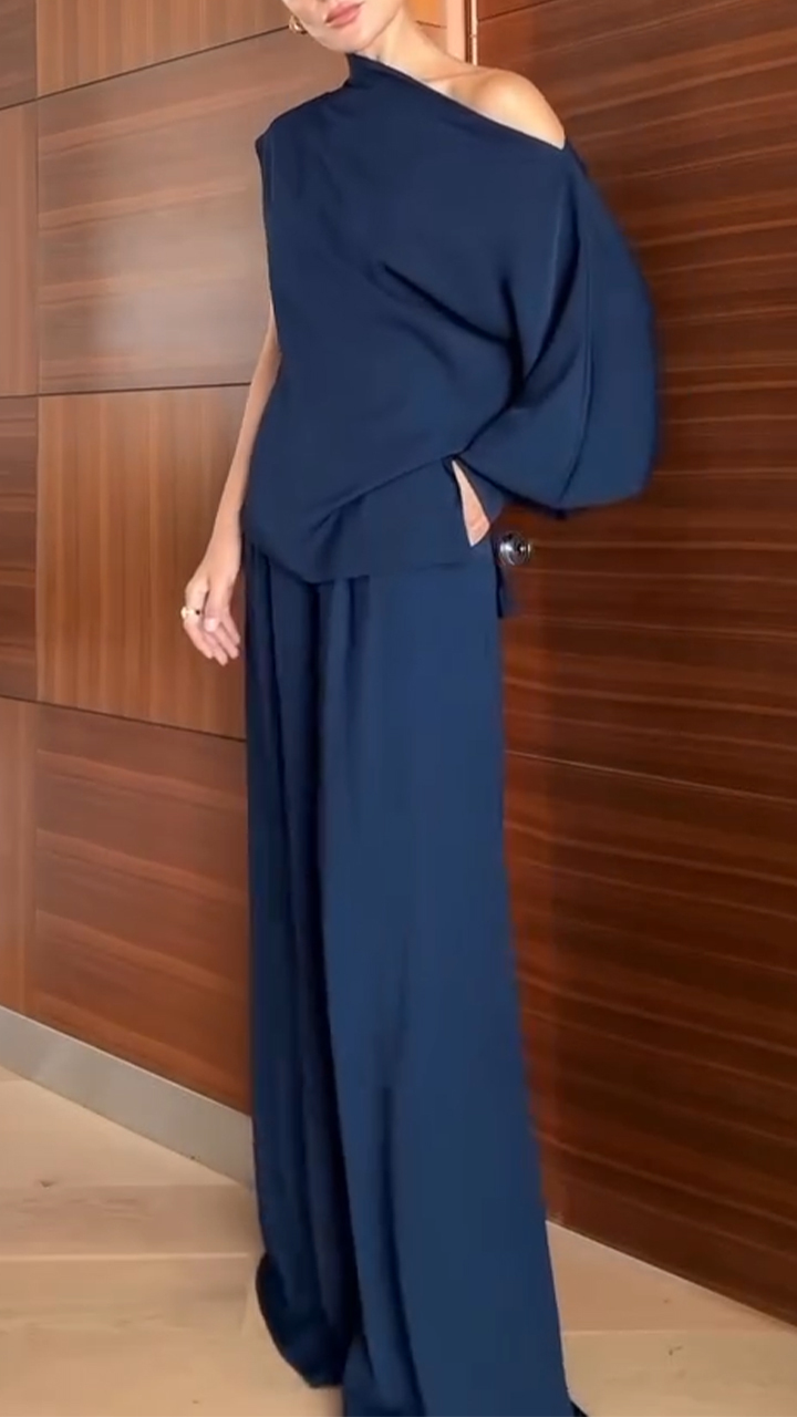 Ladies Oblique Neck Solid Color Casual Suit with Temperament