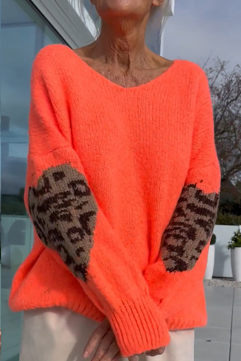 Ladies Round Neck Sleeve Printed Casual Sweater