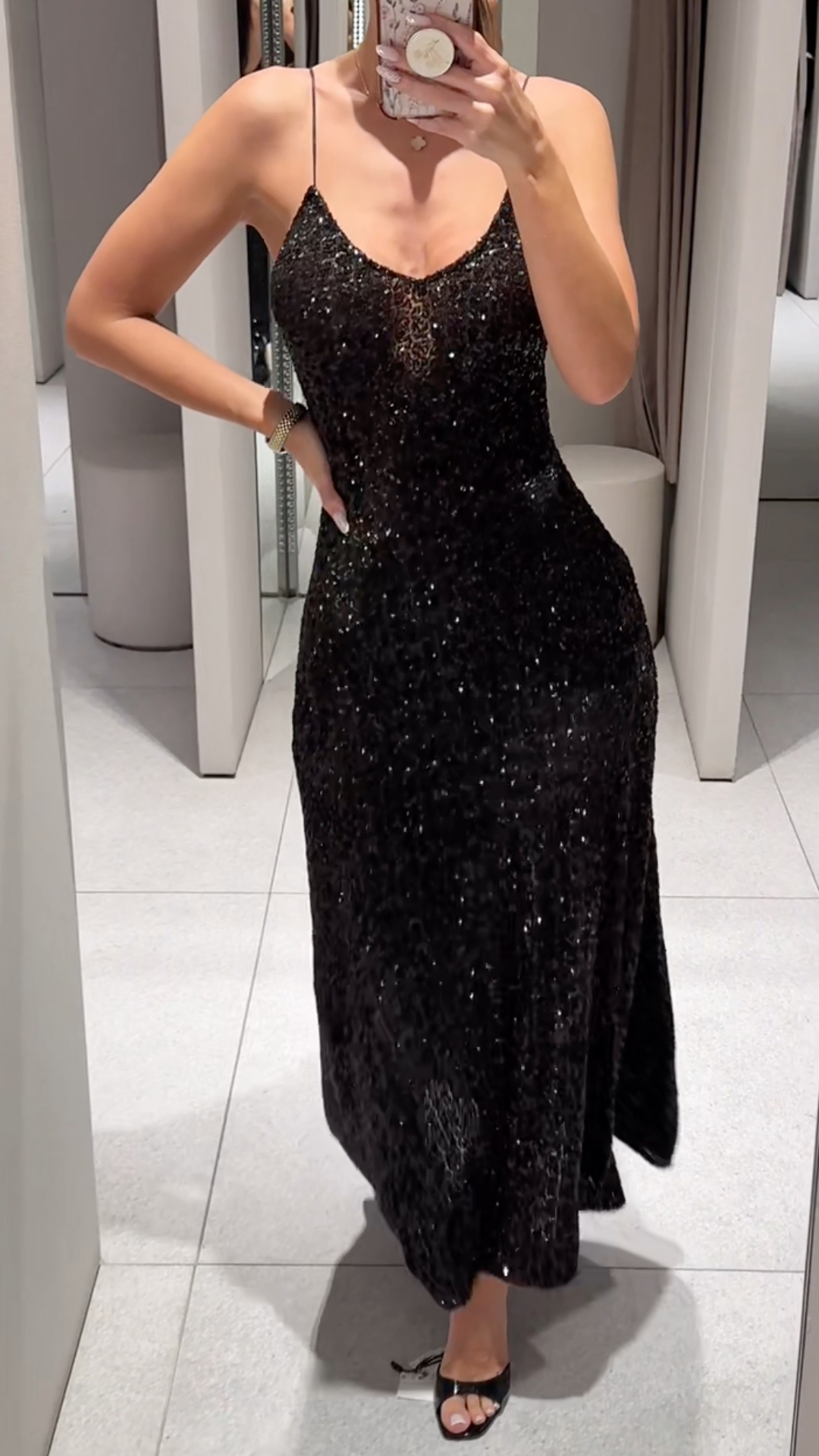 Women's V-neck Sequined Suspender Dress with A Fitted Waist