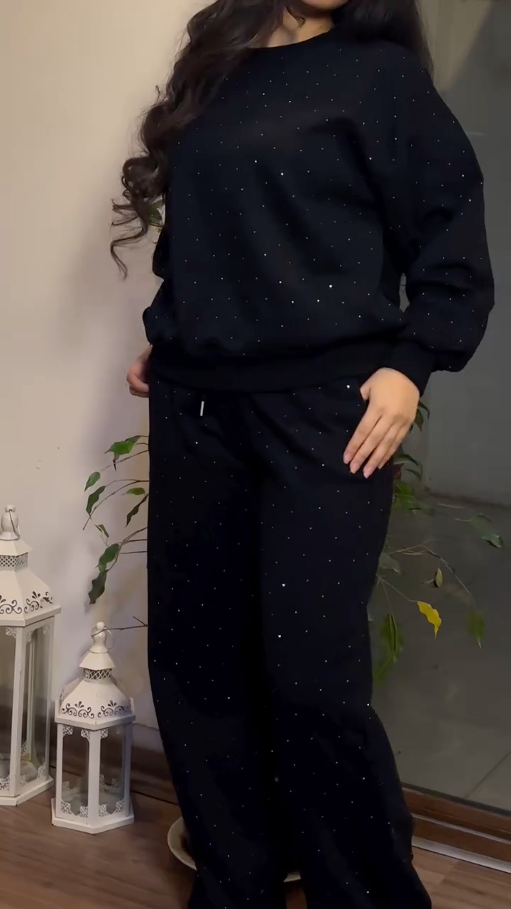 Women's Round Neck Rhinestone Fashion Casual Suit