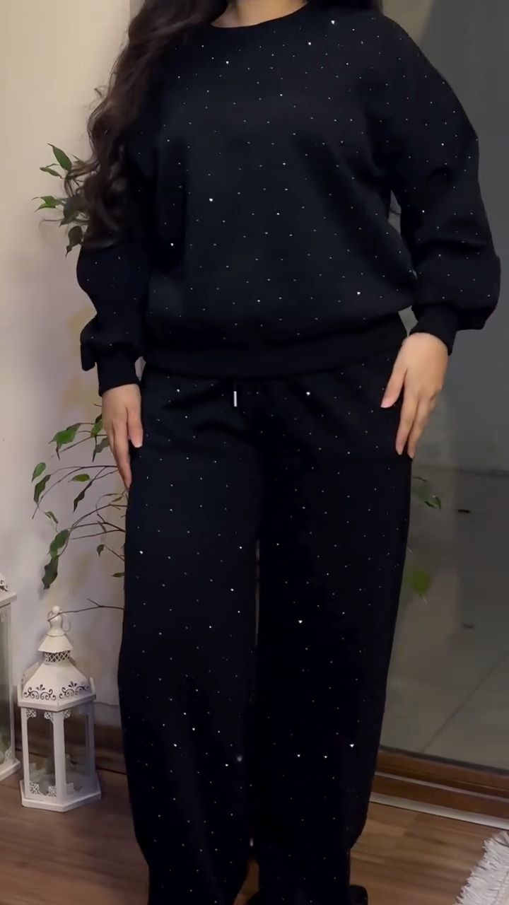 Women's Round Neck Rhinestone Fashion Casual Suit