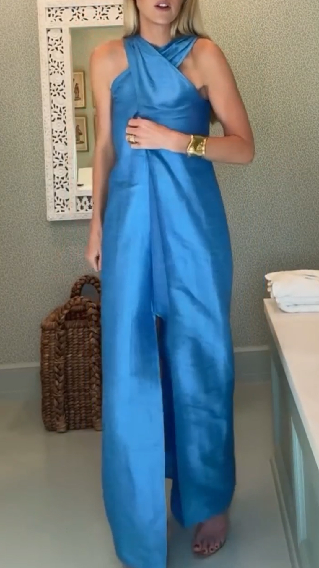 Women Neck Hanging Backless Casual Dress