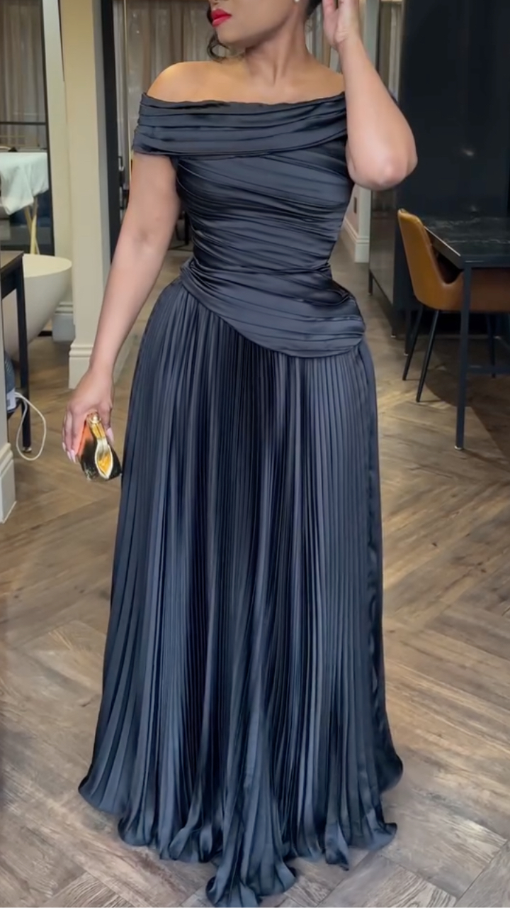 Women's Off-the-Shoulder Pleated Waist Dress