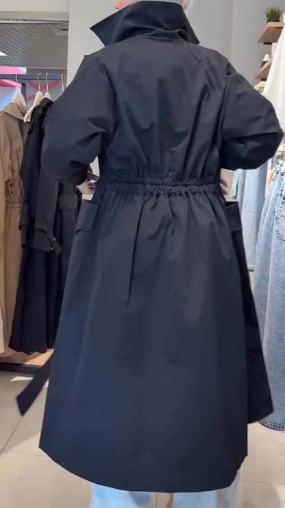 The latest autumn casual loose travel windbreaker