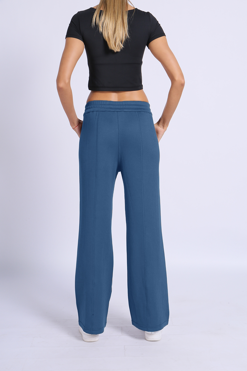 NUCBN® Three-dimensional half-stitched flared pants (ribbed)
