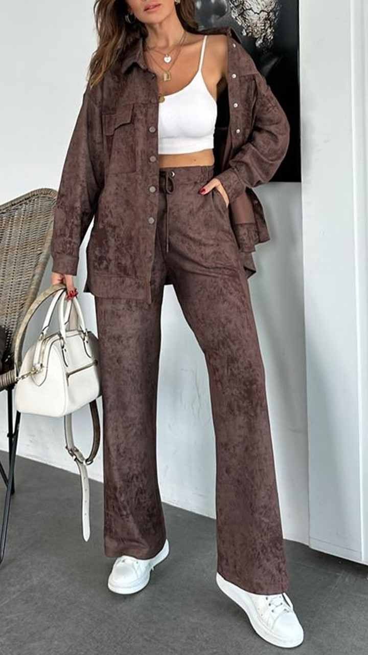 New autumn travel suits