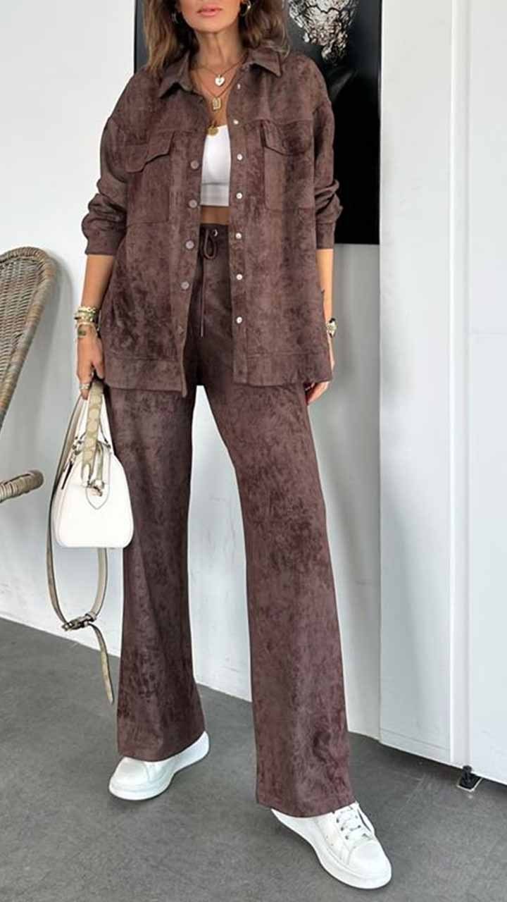 New autumn travel suits