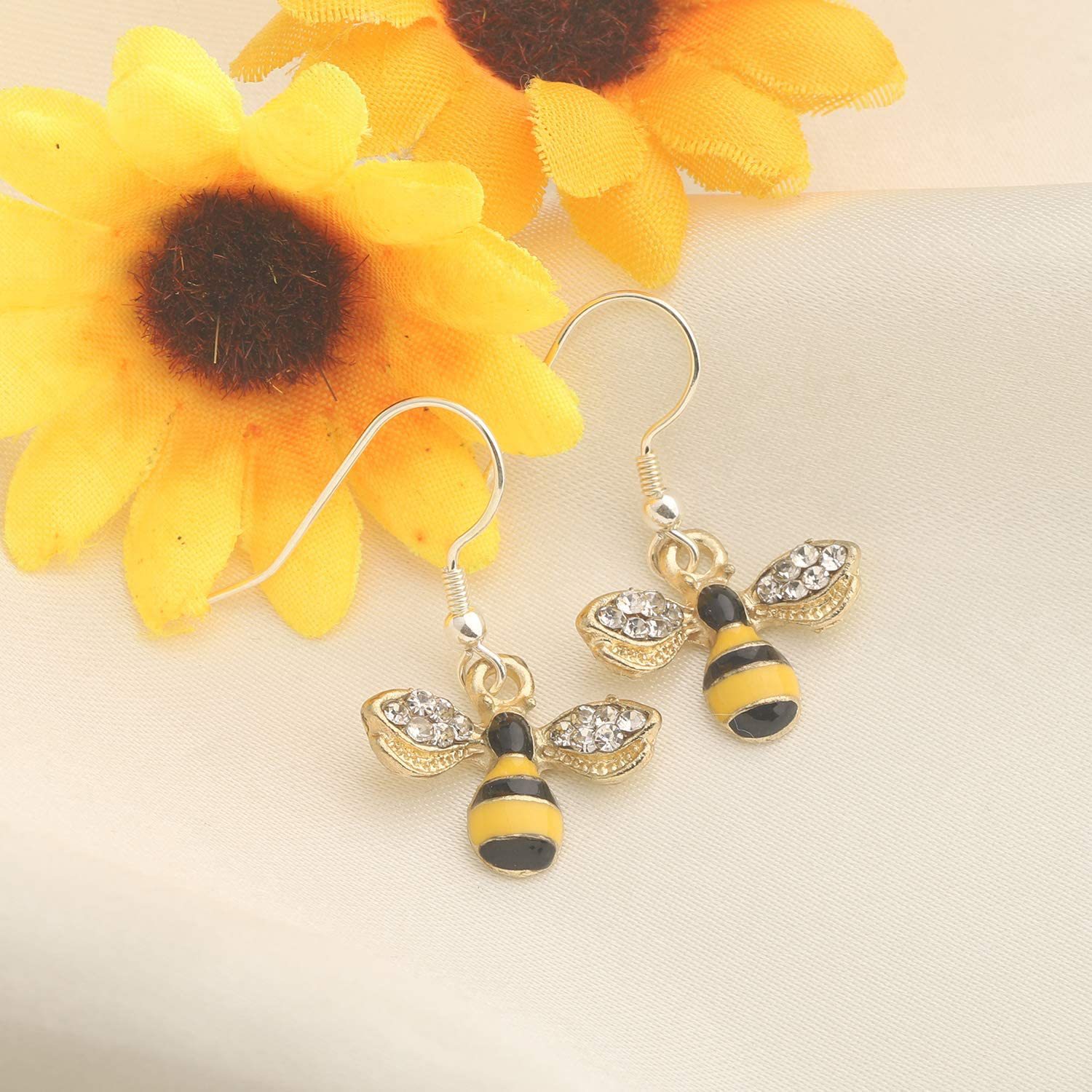 Cute Diamond Inlaid Bee Earrings