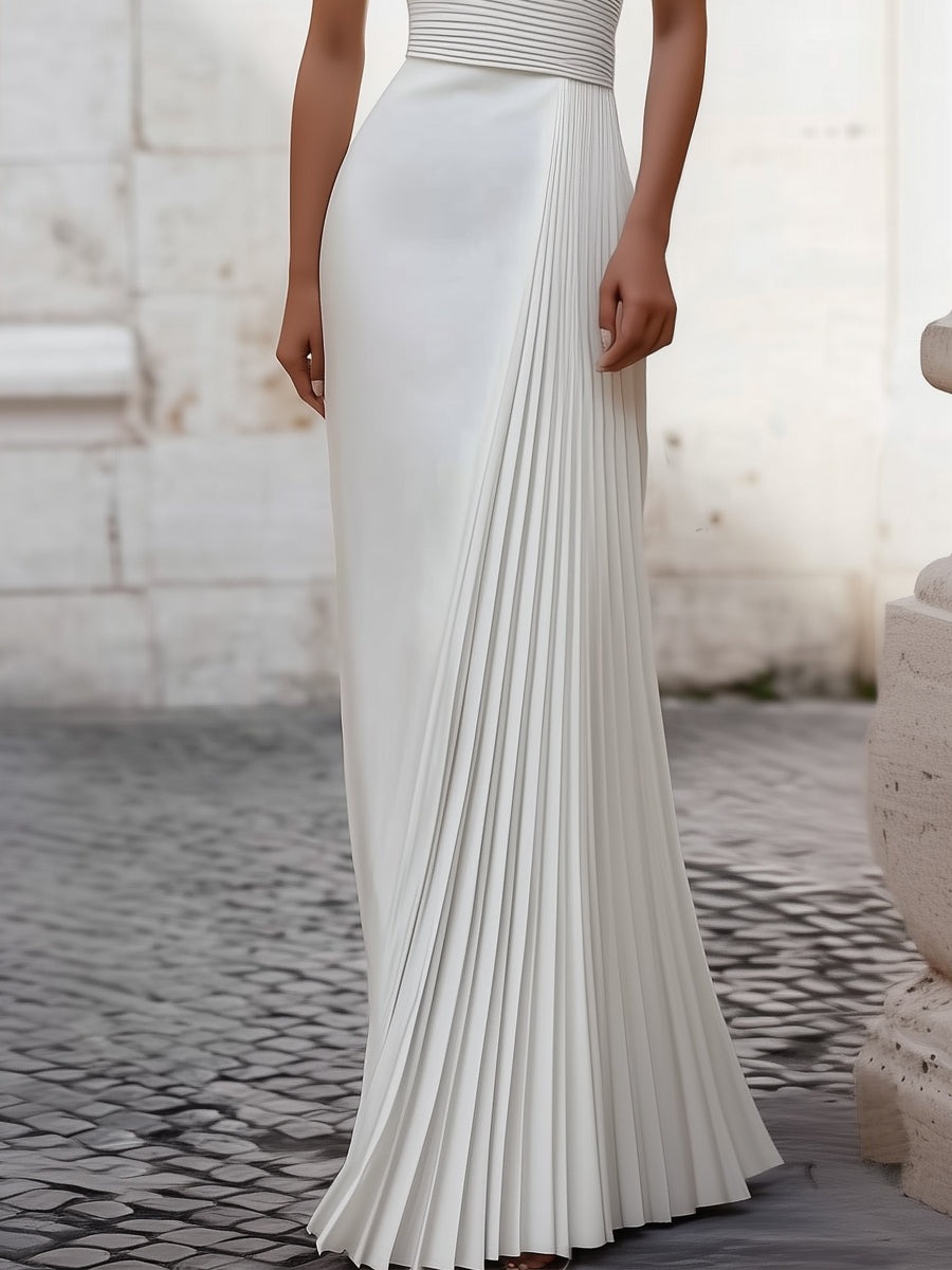 Elegant Satin Pleated Halter-Neck Evening Gown