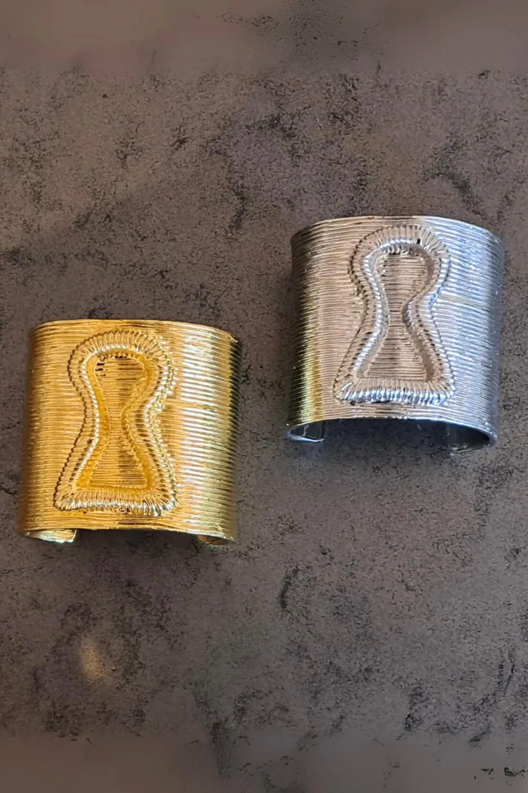 KeyHole Textured Wide Cuff Bracelet